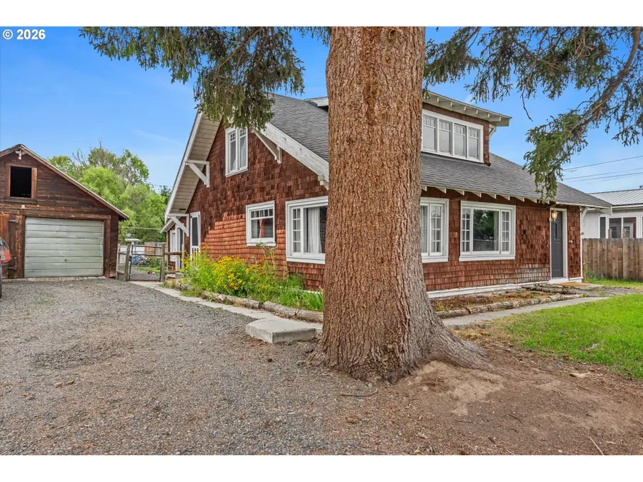 608 SW 2nd St, Enterprise, OR 97828 - #2