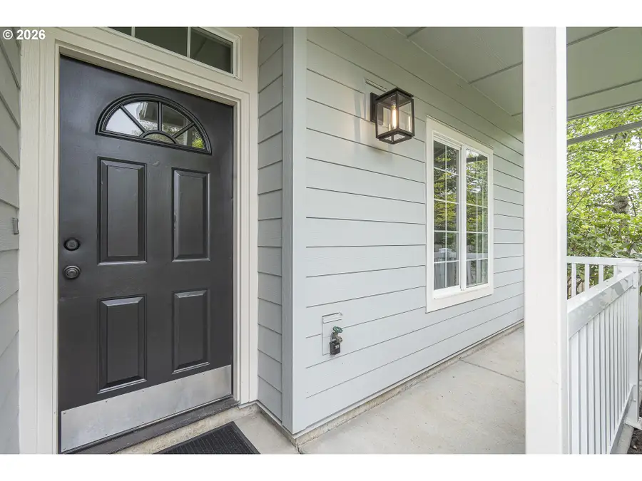 602 Camden Ln, Newberg, OR 97132 - #3