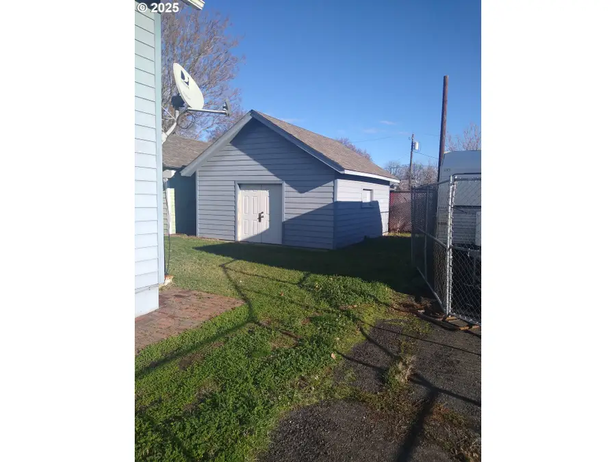 120 SE 7th St, Pendleton, OR 97801 - Image #2