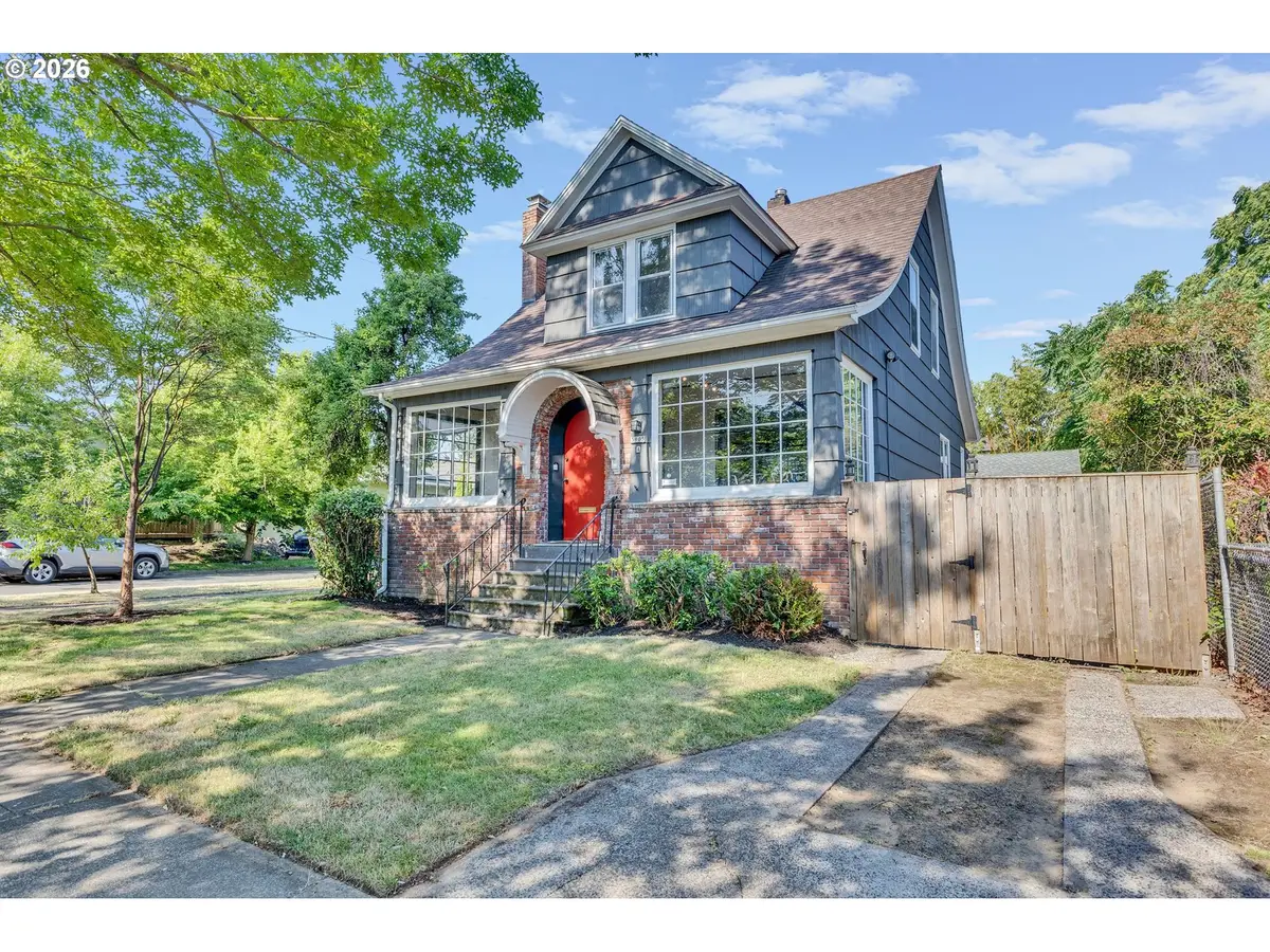 5905 N Minnesota Ave, Portland, OR 97217 - #1
