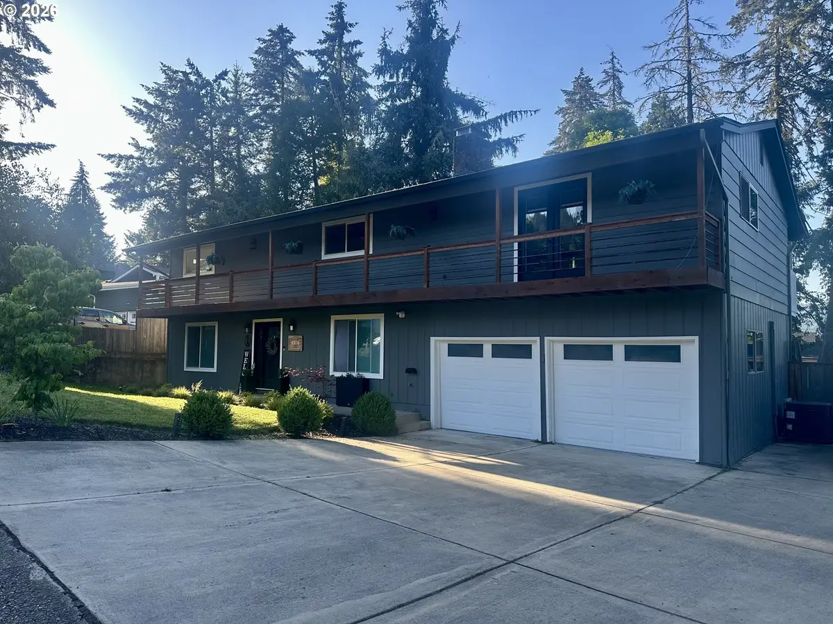 6974 Glacier Dr, Springfield, OR 97478 - #1