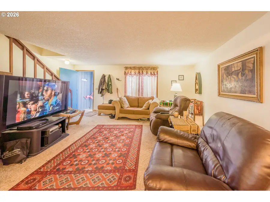 3217 NE Tide Ave, Lincoln City, OR 97367 - #3