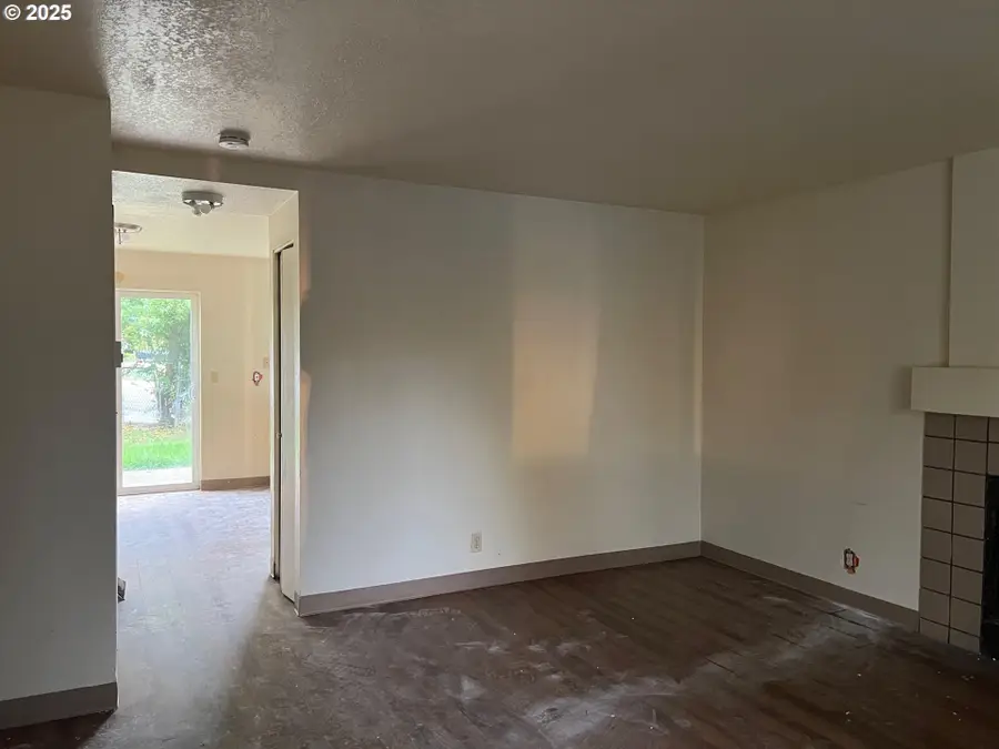 19901 SW Meadowbrook Ct, Beaverton, OR 97078 - Image #2