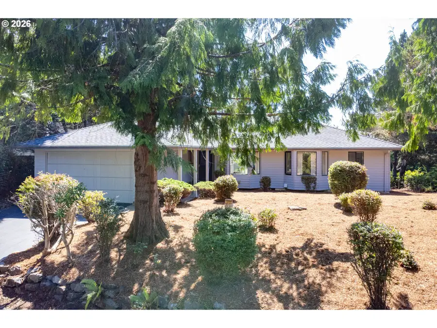 518 Oceanview Ln, Gleneden Beach, OR 97388 - #2