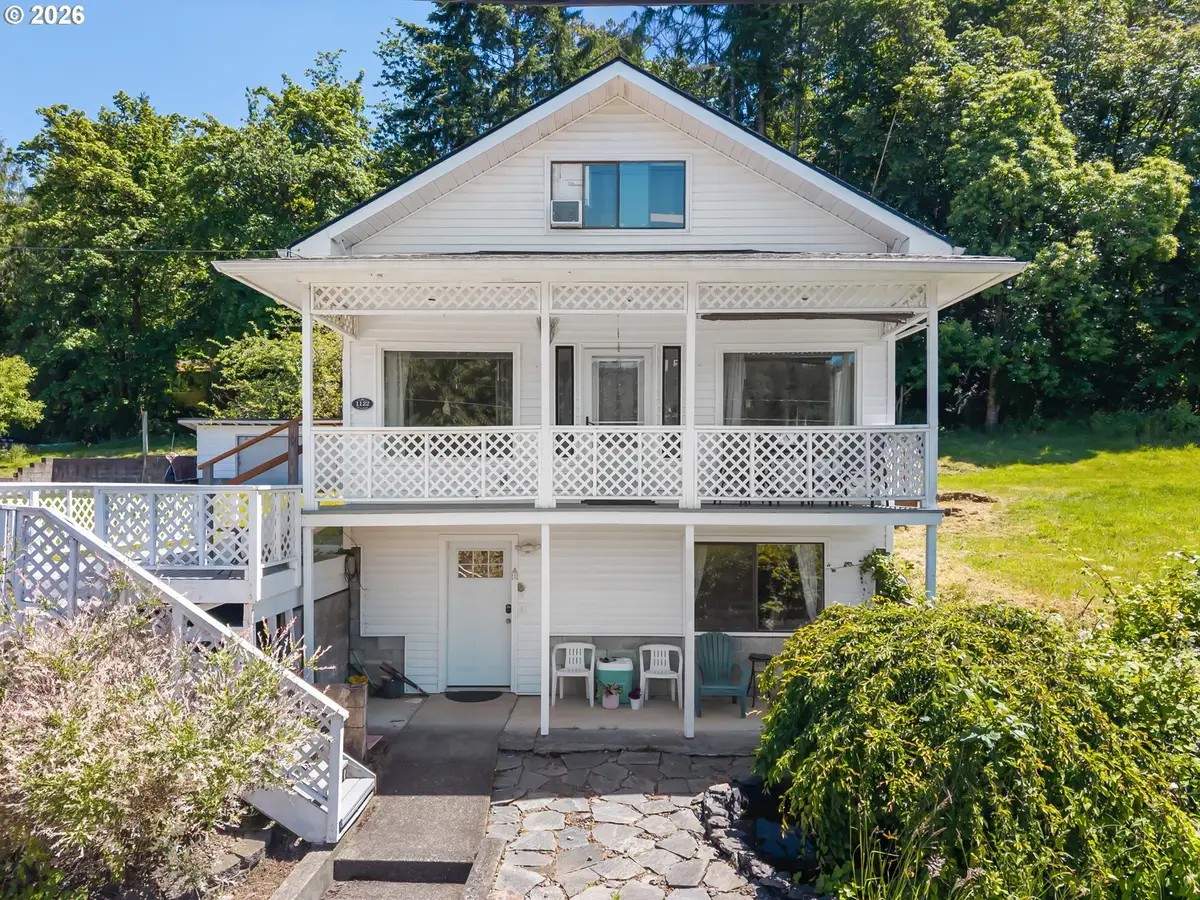 1122 SE 1st St, Winlock, WA 98596 - #1