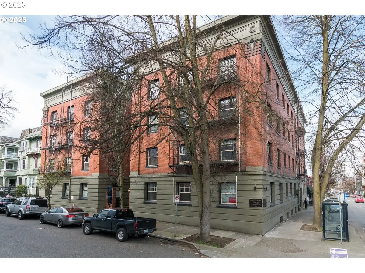 2109 NW Irving St #304, Portland, OR 97210 - Image #1