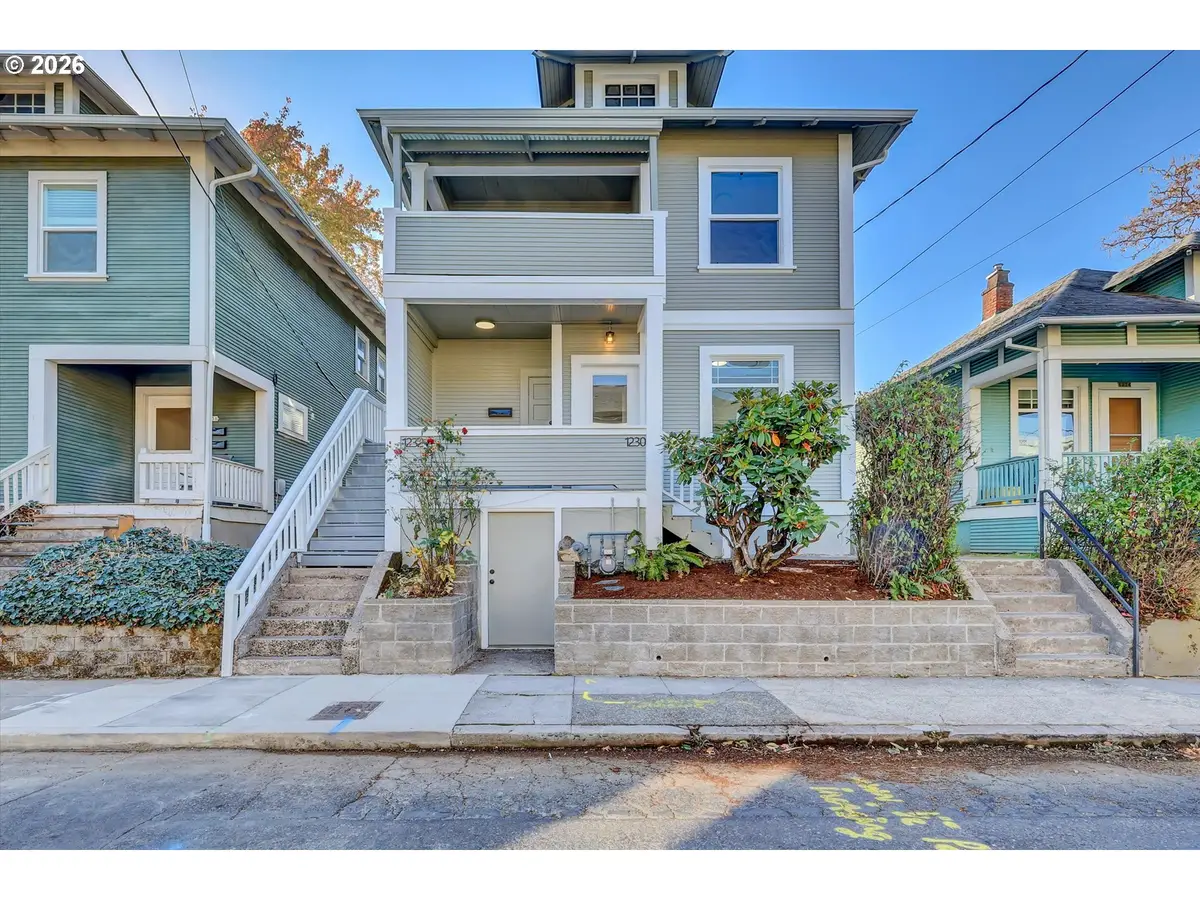 1230 SE Ivon St, Portland, OR 97202 - #1