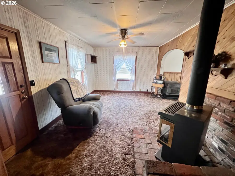 600 Baltimore St, Elgin, OR 97827 - Image #3