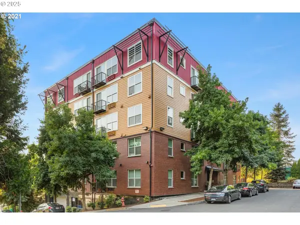 8712 N Decatur St N #302, Portland, OR 97203