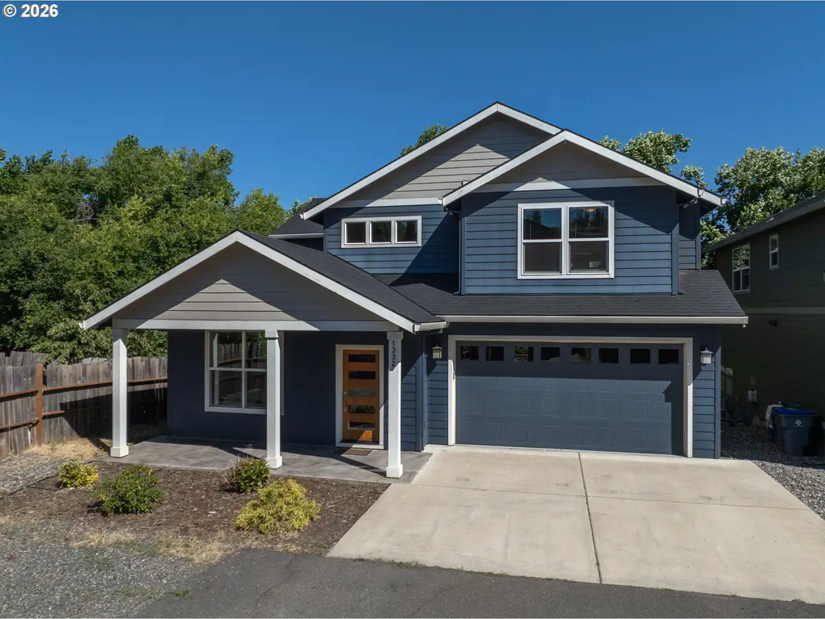 1332 Wasco St, Hood River, OR 97031 - #1