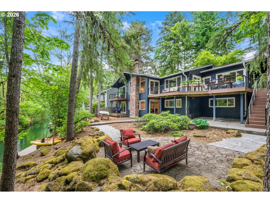 18148 Pioneer Ct, Lake Oswego, OR 97034 - #2