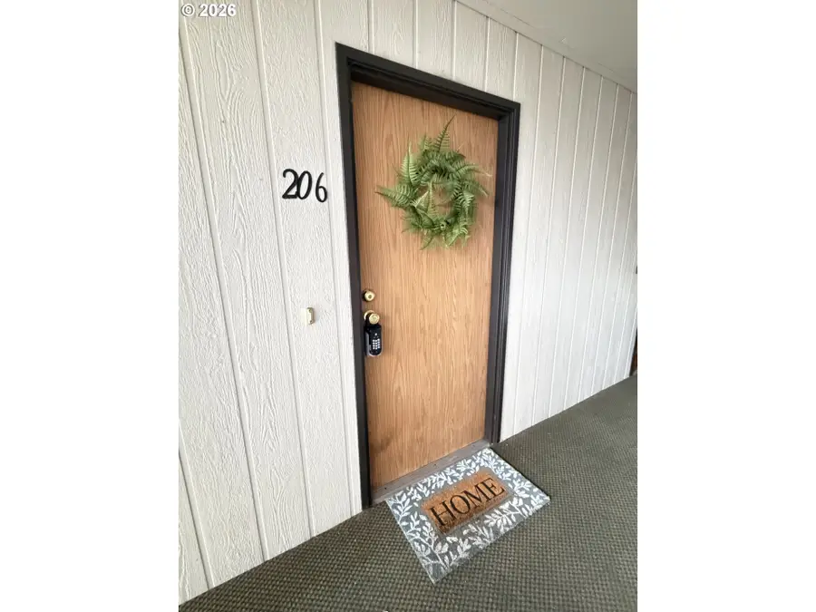 11040 SW Greenburg Rd, Portland, OR 97223 - #2