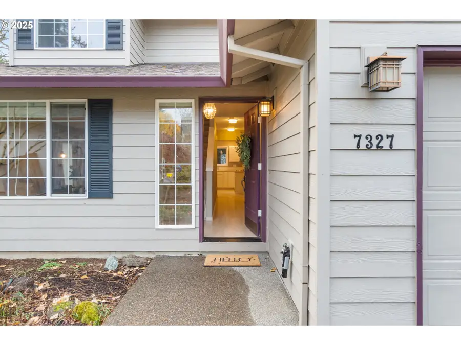 7327 SW Kelsi Ct, Portland, OR 97223 - Image #2