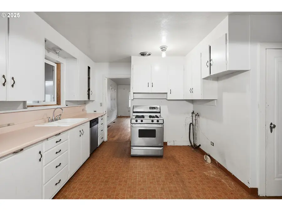 604 Bluff Ave, Klickitat, WA 98628 - Image #2