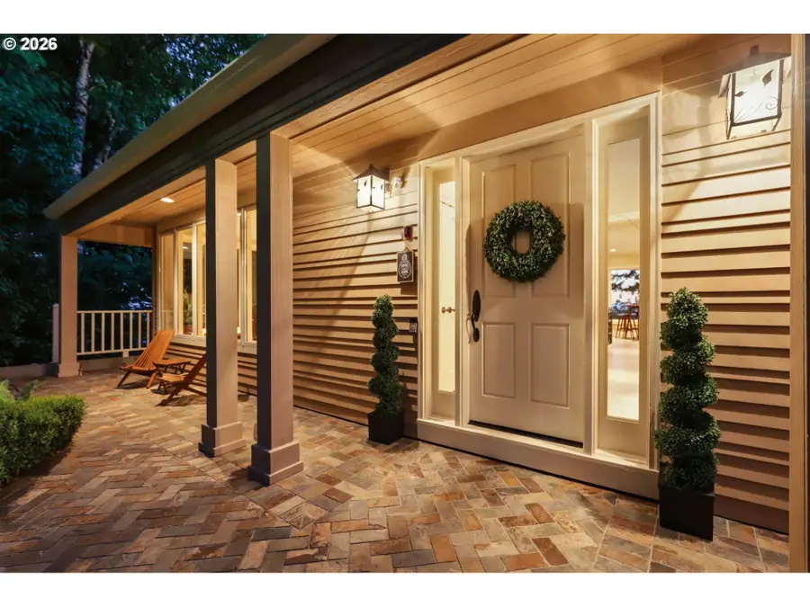 221 SW Moonridge Pl, Portland, OR 97225 - #2