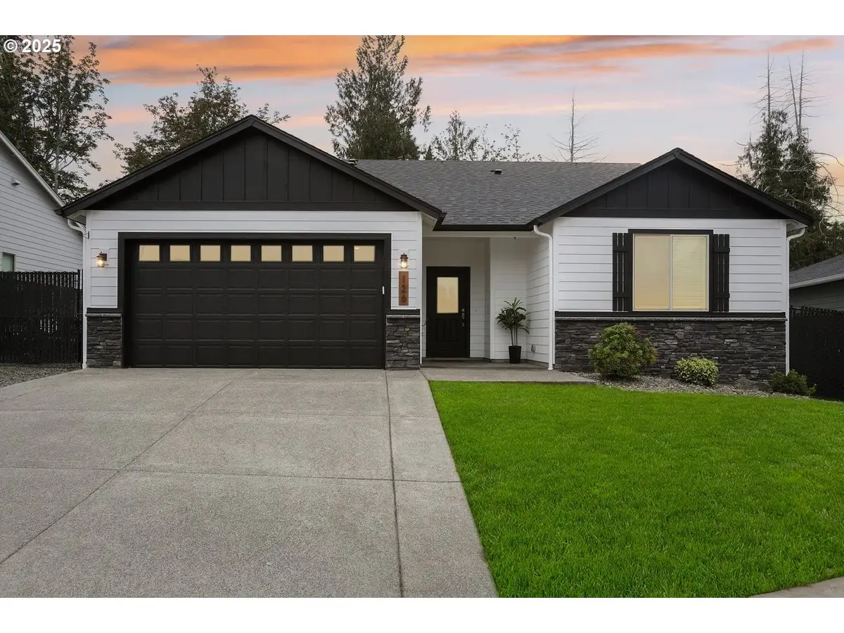 126 Zephyr Dr, Silverlake, WA 98645 - Image #1