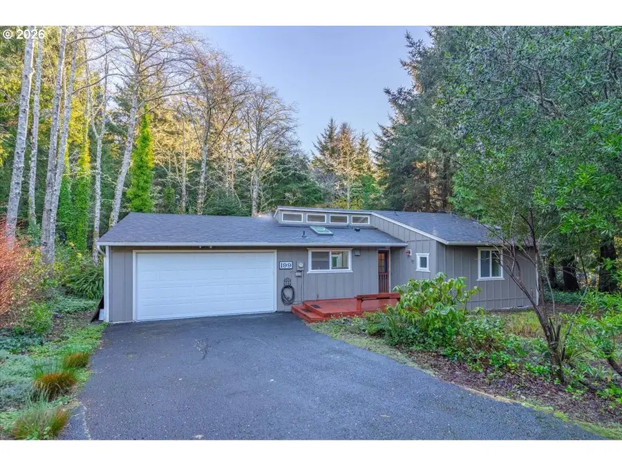 199 SW The Pines Dr, Depoe Bay, OR 97341 - #2