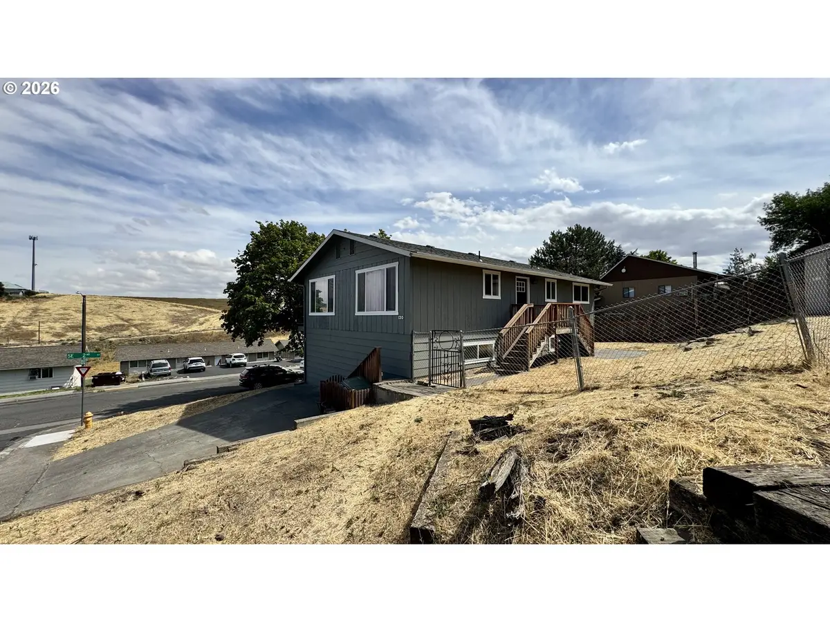 120 SE Jay Ave, Pendleton, OR 97801 - #1
