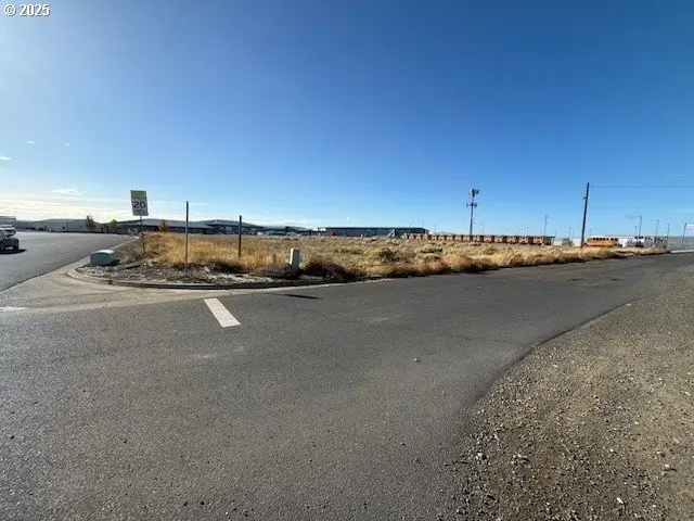 Kelli Blvd, Hermiston, OR 97838 - Image #1