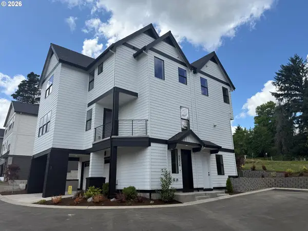 6024 SW 18th Dr, Portland, OR 97239