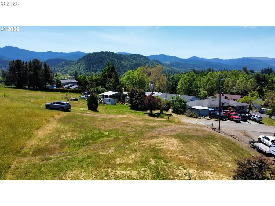 0 Cedar St #36, Riddle, OR 97469 - #2