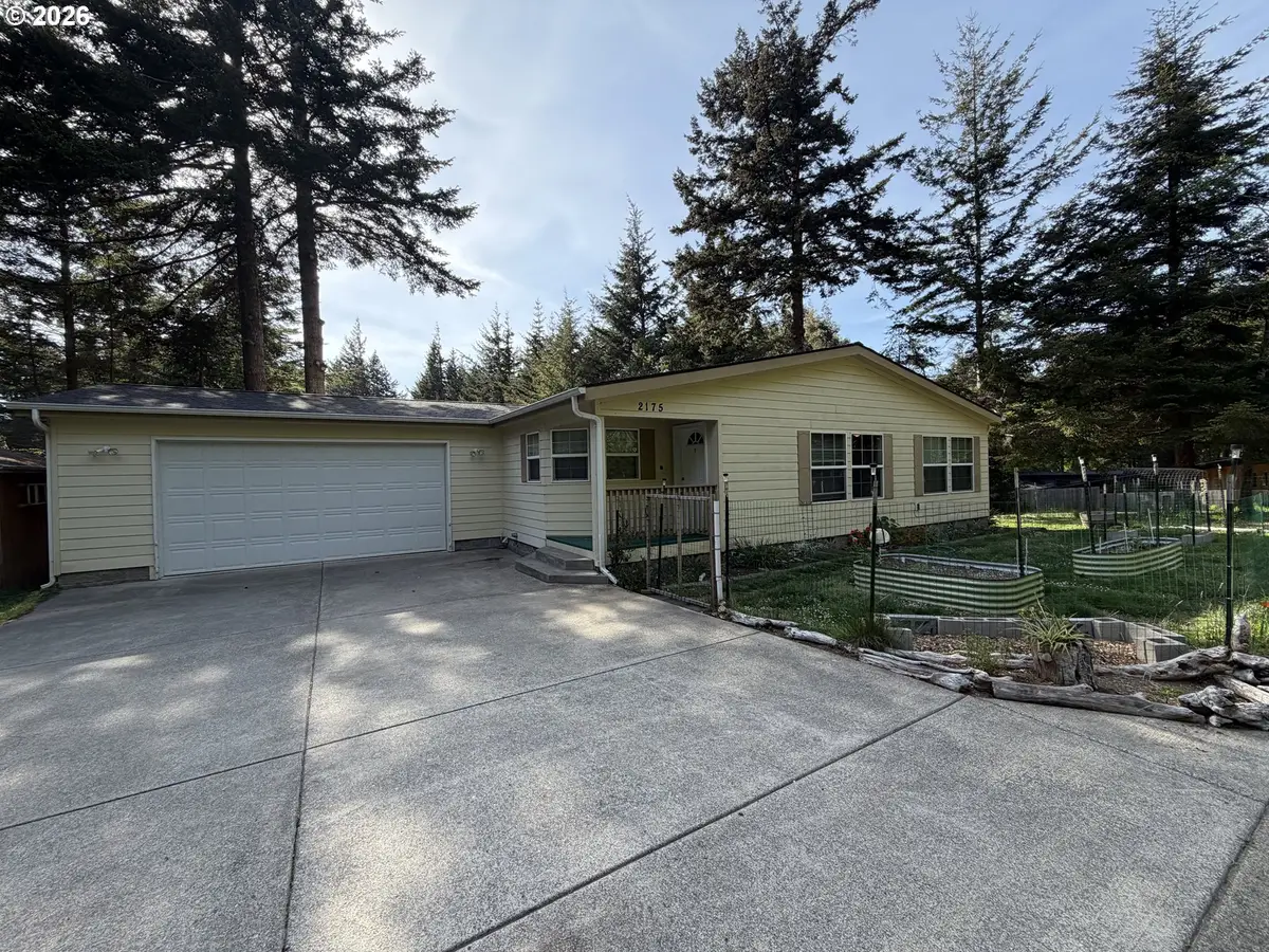 2175 Deady St, Port Orford, OR 97465 - #1