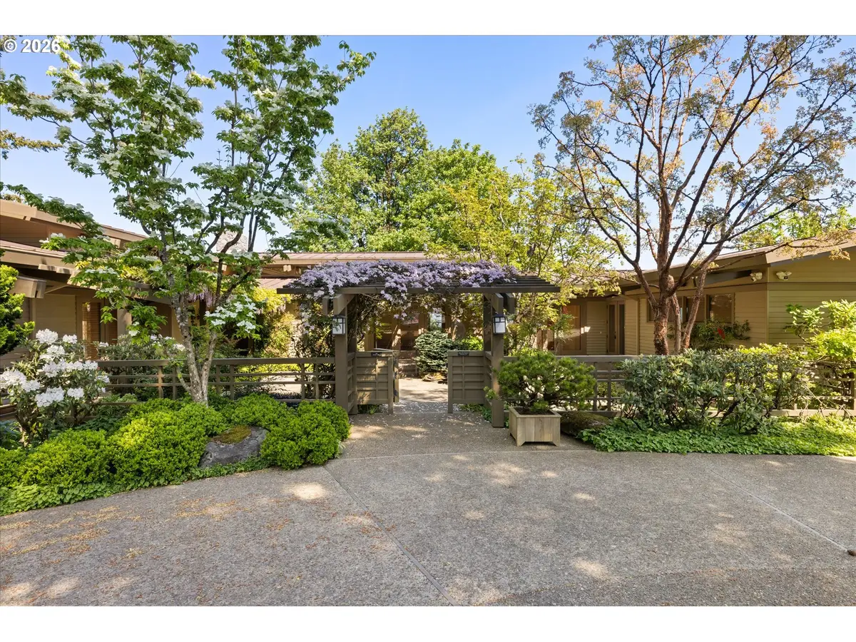 1117 SW Mitchell Ln, Portland, OR 97239 - #1