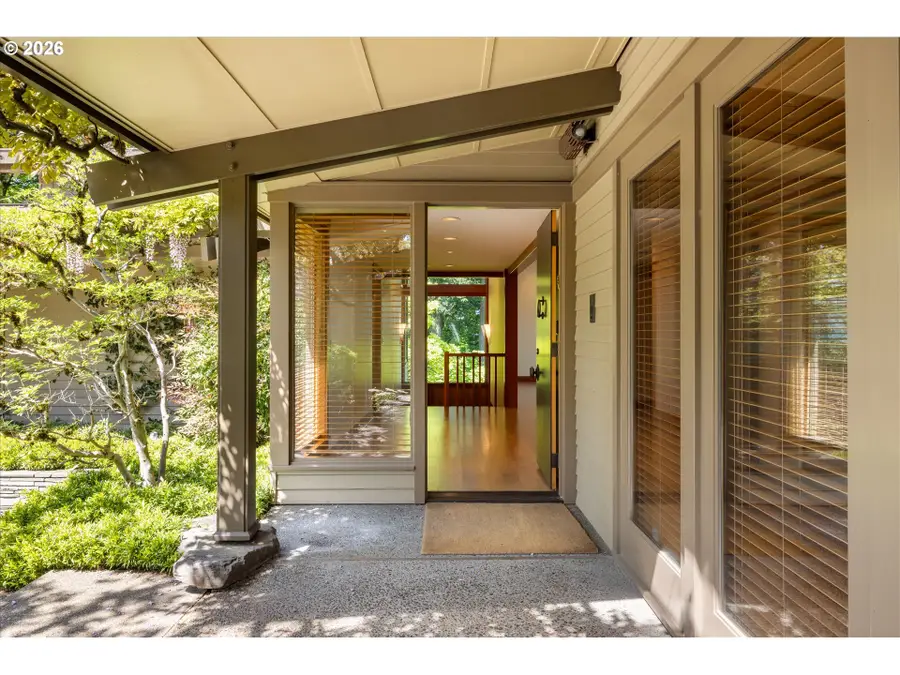 1117 SW Mitchell Ln, Portland, OR 97239 - #2