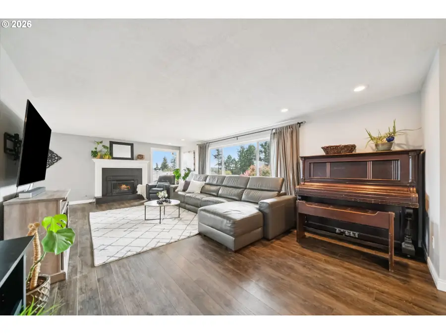 7135 Monte Verde Dr, Gladstone, OR 97027 - #3