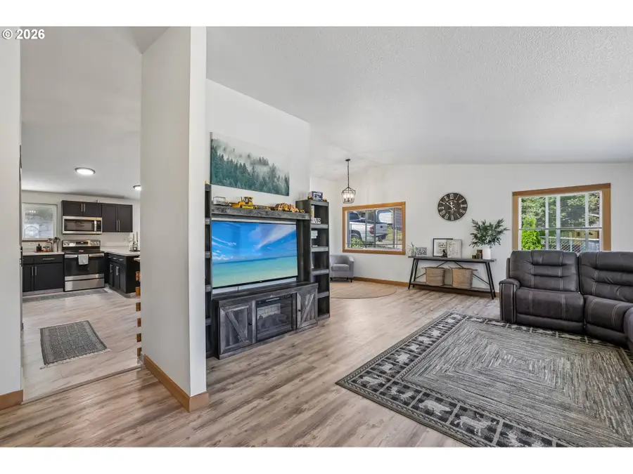 26 SE Wheeler St, Cascade Locks, OR 97014 - #3