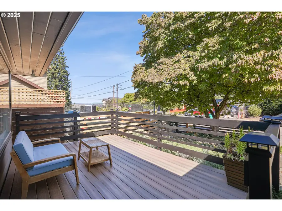 3249 NE 111th Dr, Portland, OR 97220 - Image #3