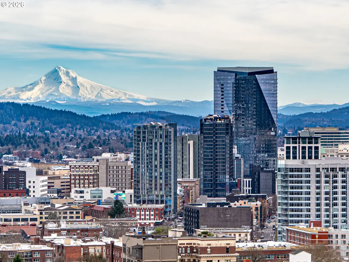 550 SW 10th Ave #2408, Portland, OR 97205 - #1