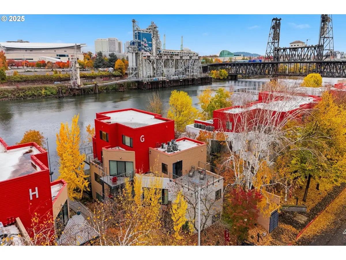 820 NW Naito Pkwy, Portland, OR 97209 - Image #1