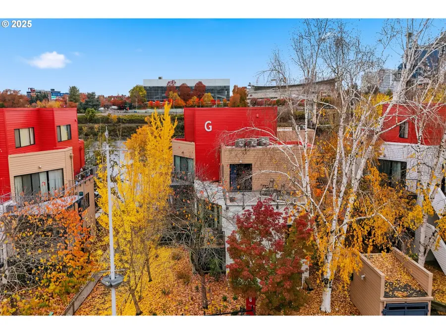 820 NW Naito Pkwy, Portland, OR 97209 - Image #2