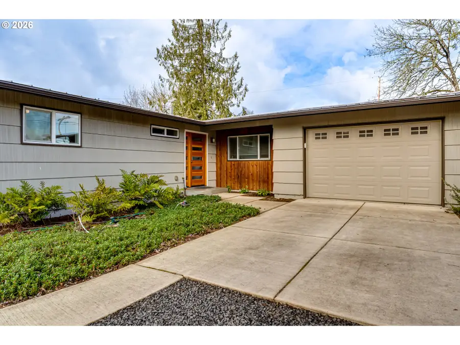 555 Stafford Ct, Eugene, OR 97405 - #2