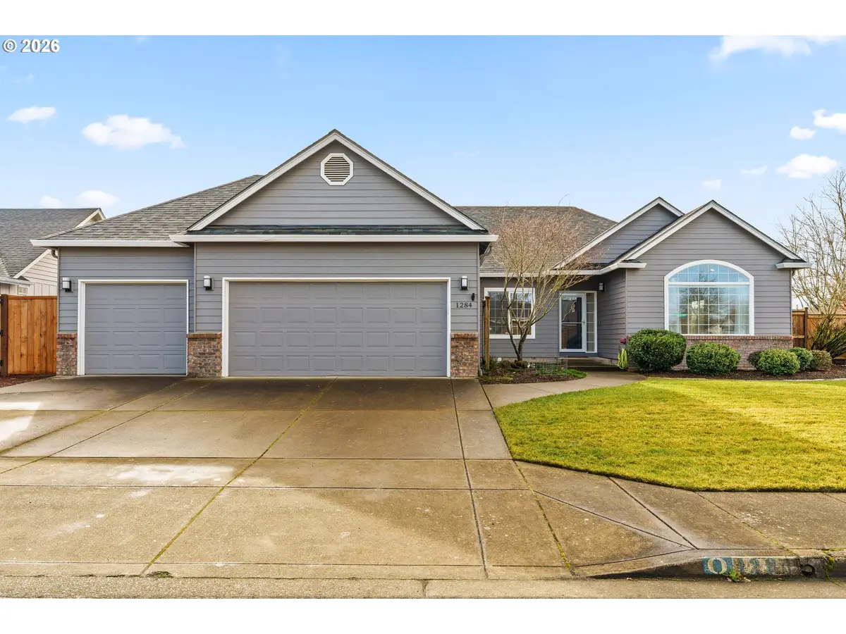 1284 Alderbrook Ln, Eugene, OR 97404 - Image #1