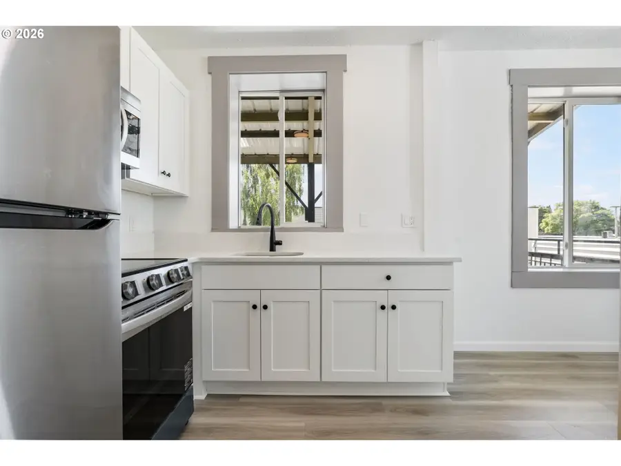 708 N Killingsworth St #14, Portland, OR 97217 - #3