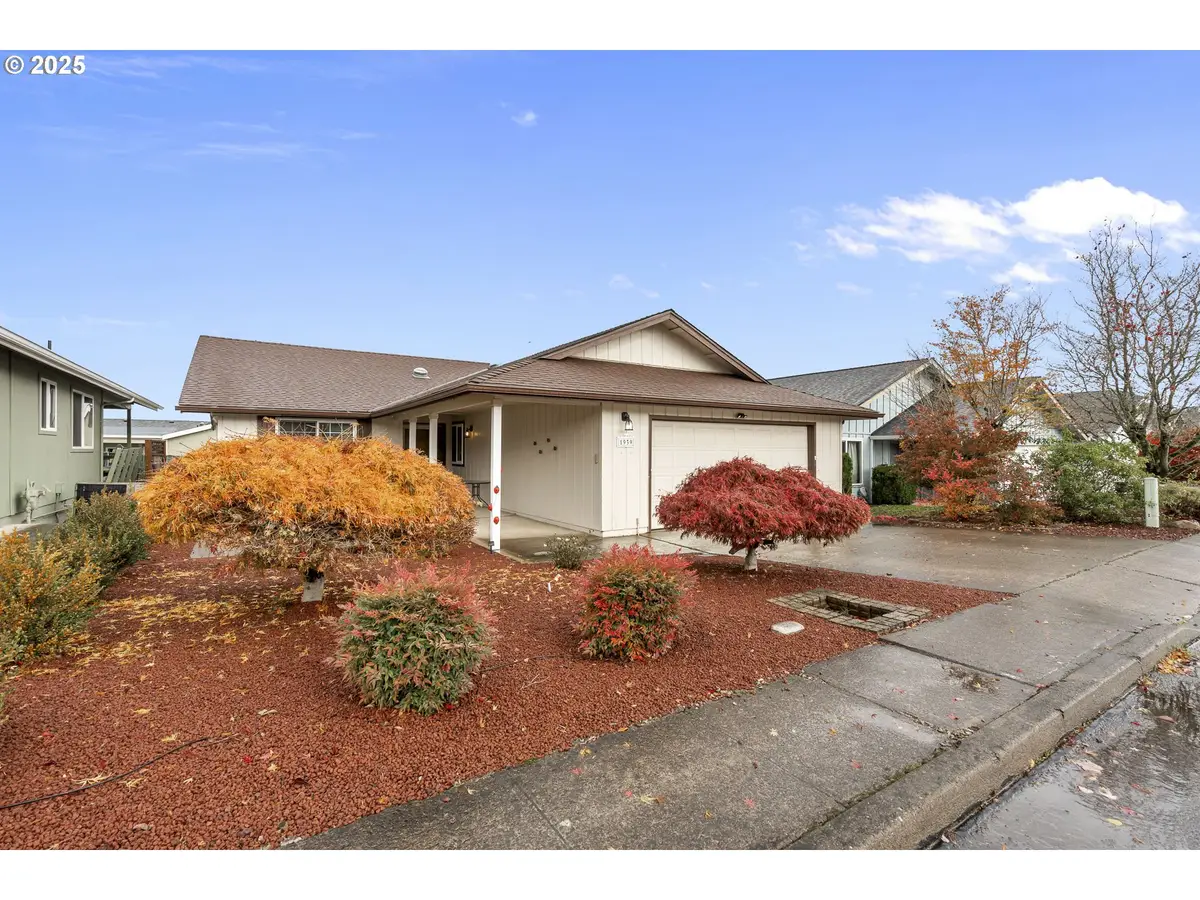 1939 Nut Tree Dr Nw, Salem, OR 97304 - Image #1