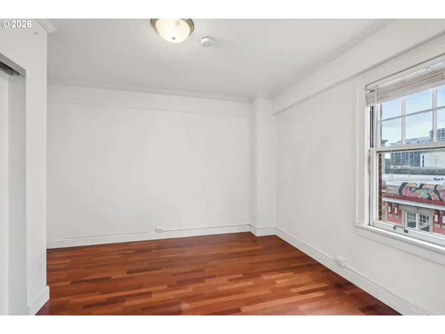 1005 SW Park Ave #703, Portland, OR 97205 - Image #3