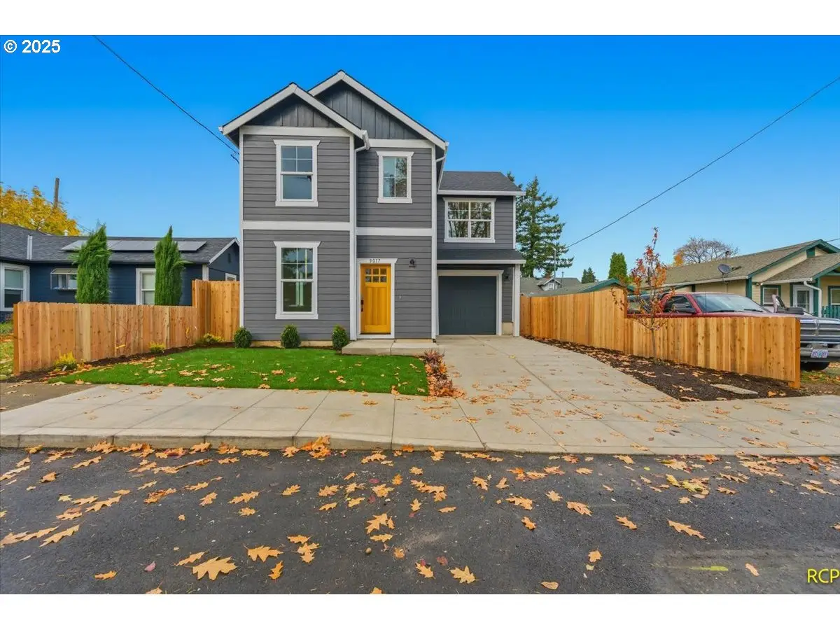 9017 SE Cooper St, Portland, OR 97266 - Image #1