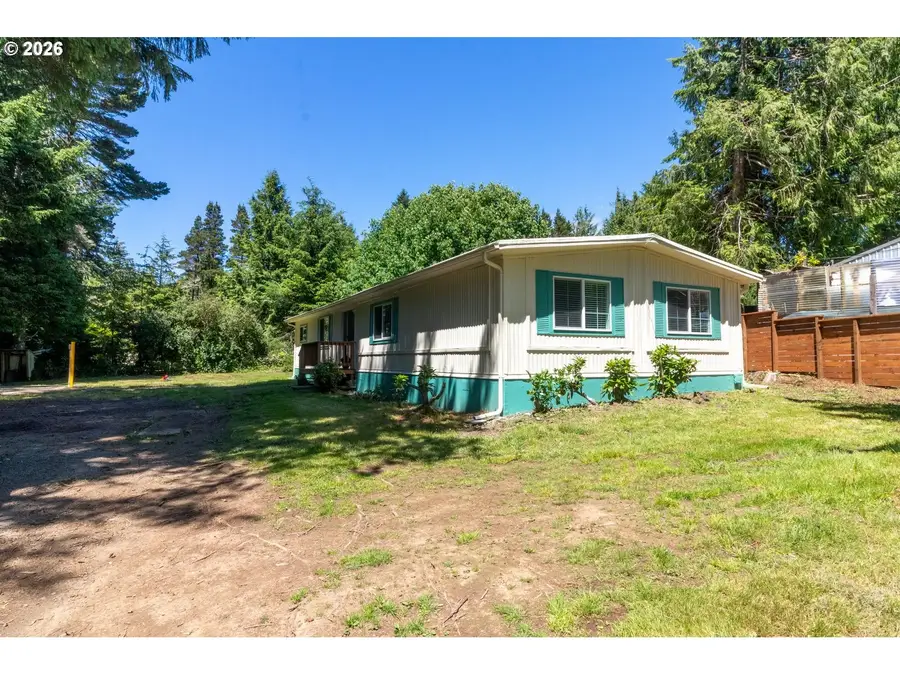 85090 Cedar Dr, Florence, OR 97439 - #3