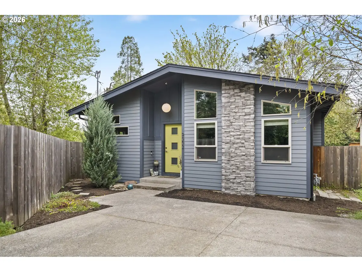 9302 SW 30th Ave, Portland, OR 97219 - #1