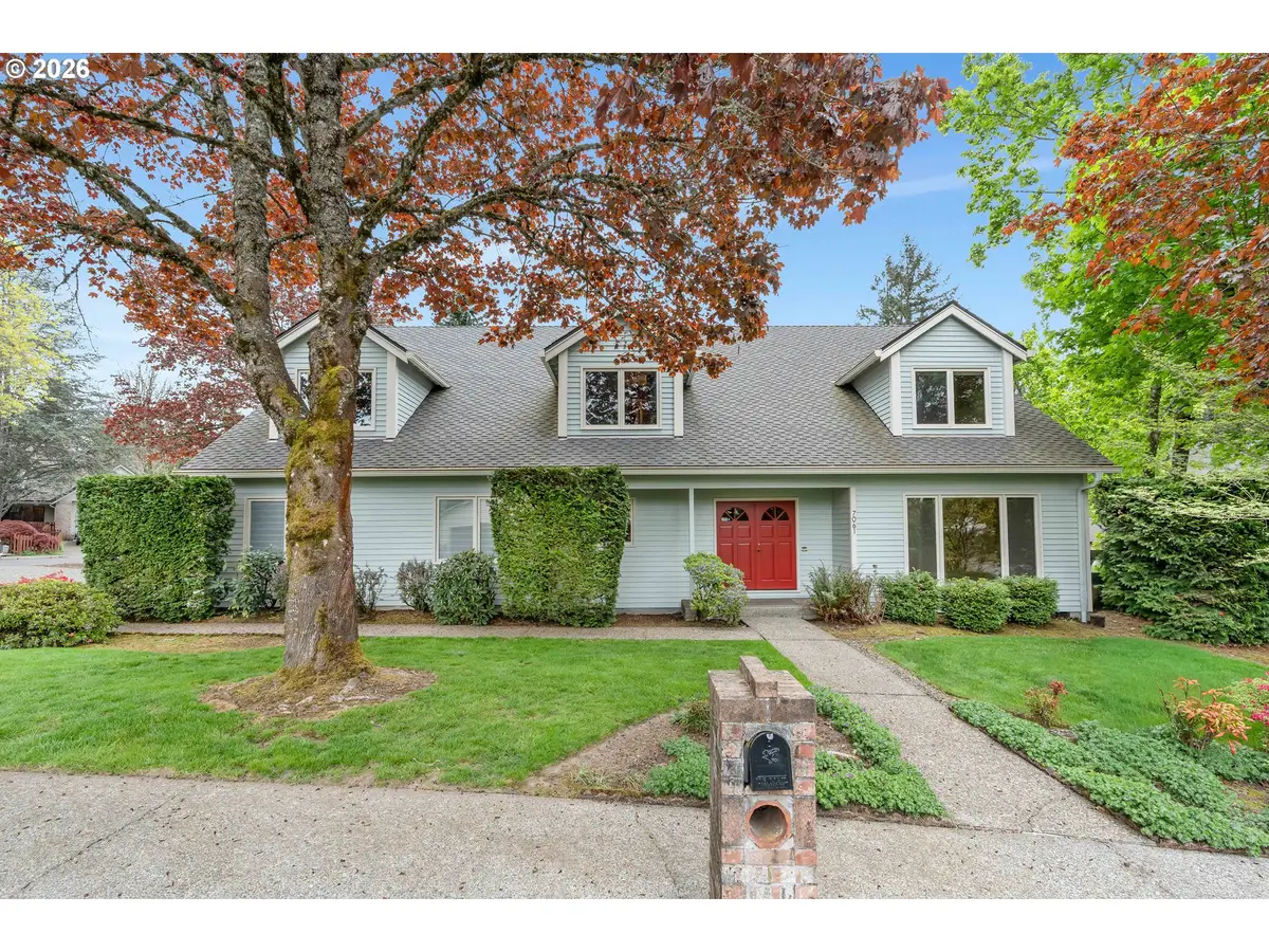 7061 SW Windemere Loop, Portland, OR 97225 - #1