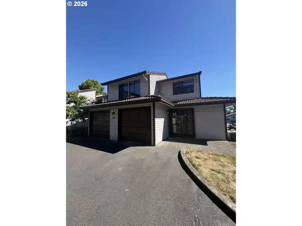 12143 SE 104th Ct, HappyValley, OR 97086