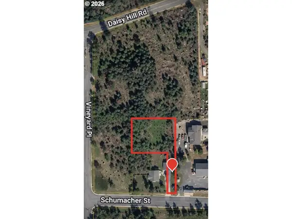622 Schumacher St, CaveJunction, OR 97523