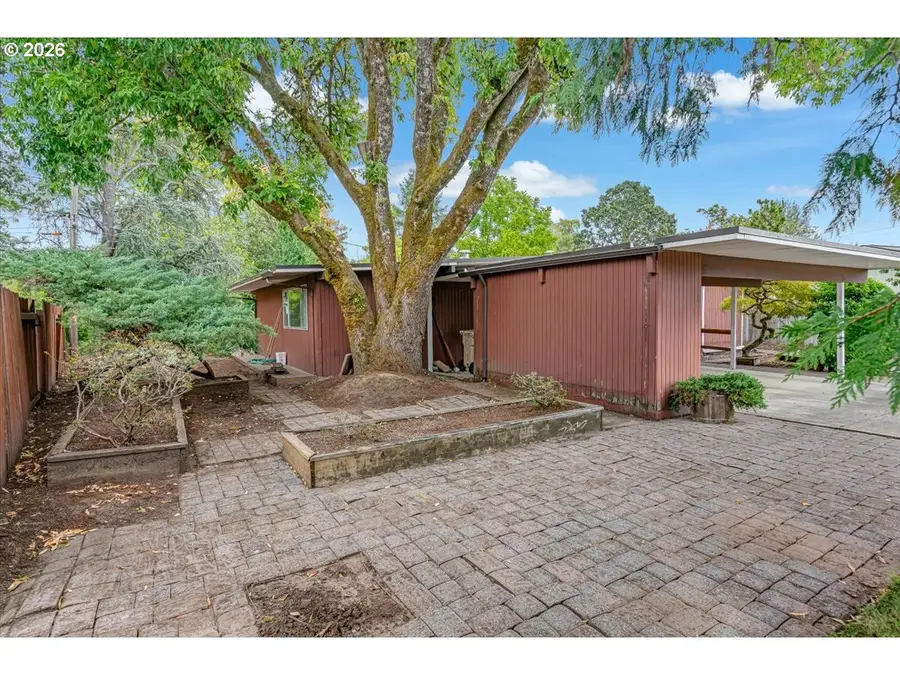 2505 NW Pendleton Pl, Corvallis, OR 97330 - #2