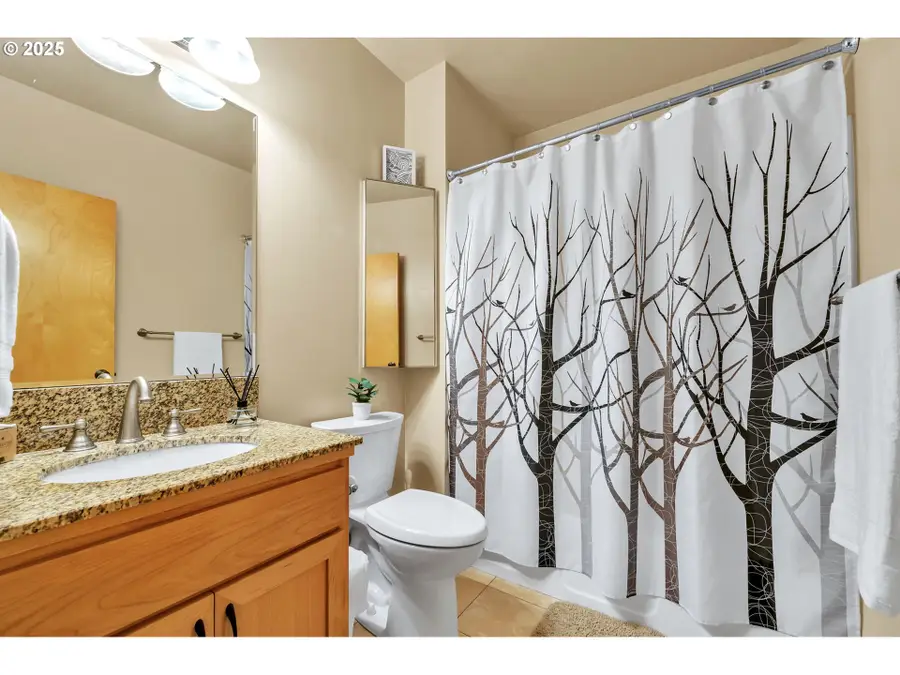 650 W 12th Ave #211, Eugene, OR 97402 - Image #3