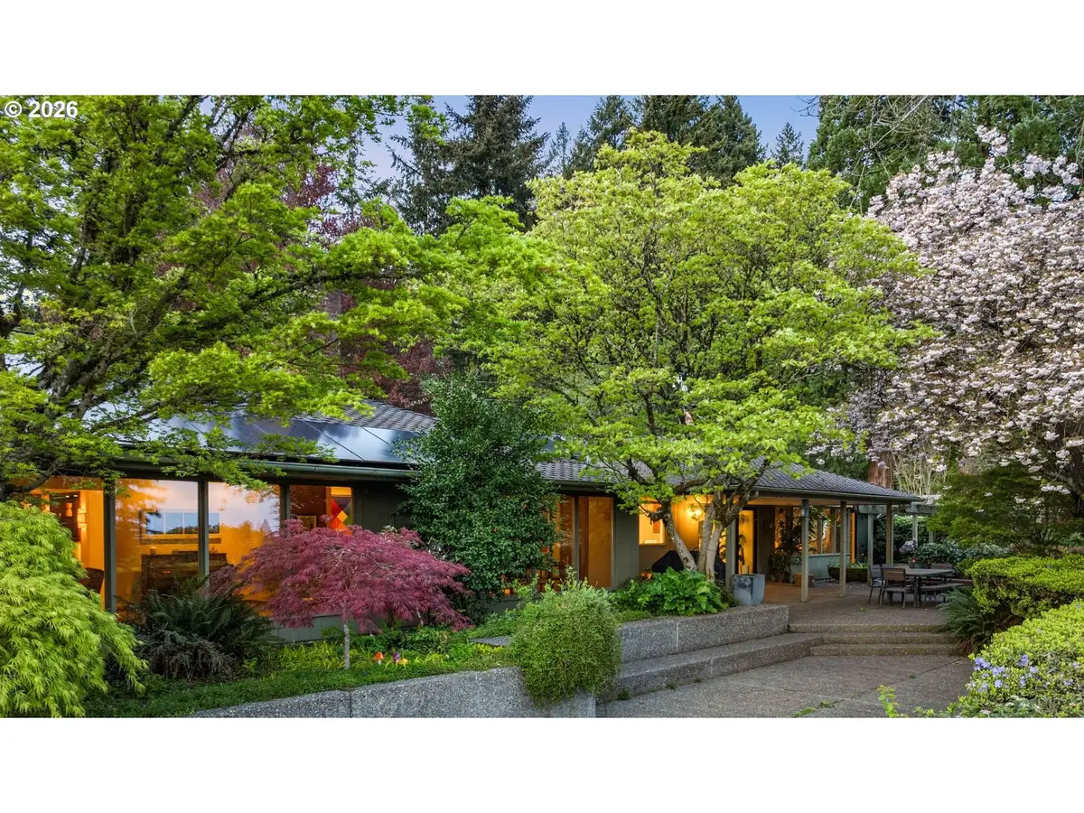 6140 SW Mill St, Portland, OR 97221 - #1