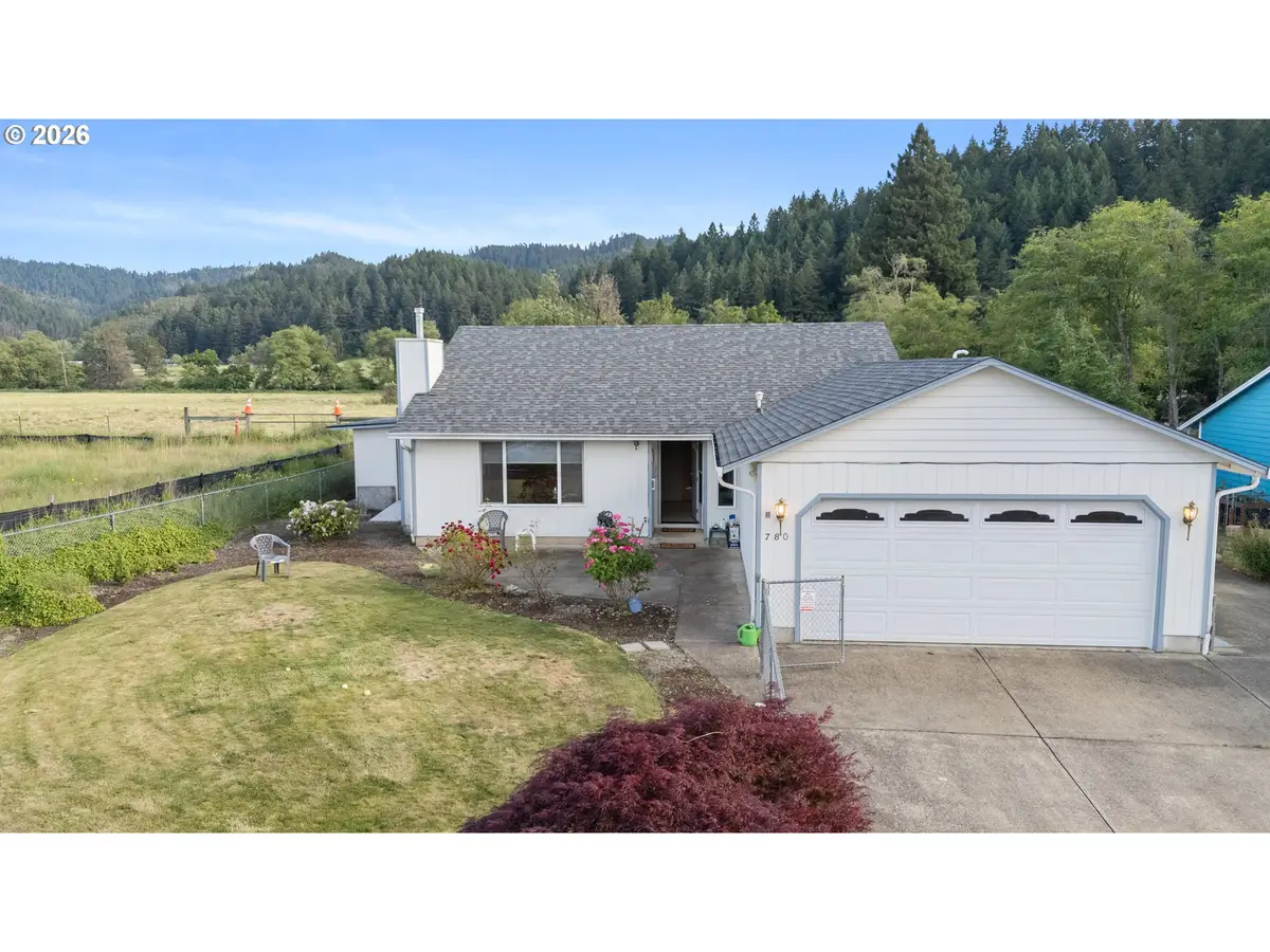 780 SE Redwood Ave, Myrtle Creek, OR 97457 - #1