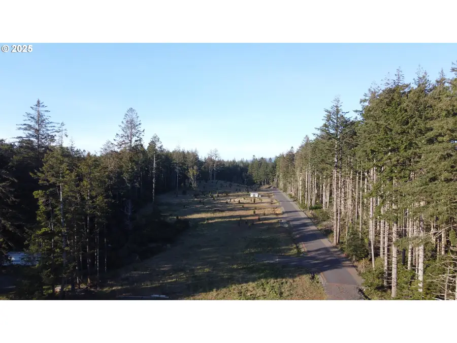 Hubbard Ln. #5, Portorford, OR 97465 - #3